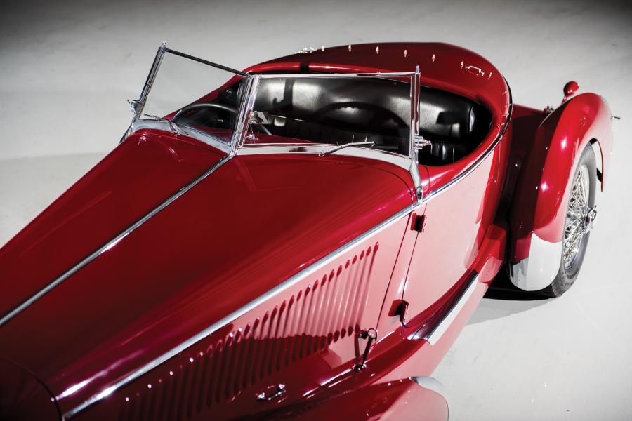 Детали экстерьера Amilcar Pegase G36 Boattail Roadster 1935 года  (фото 29 из 30)